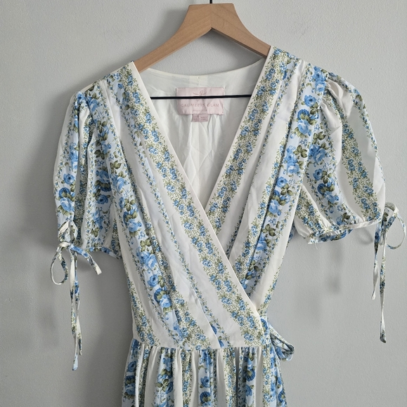 Gal meets glam Blue Imogene 6 - Picture 5 of 8